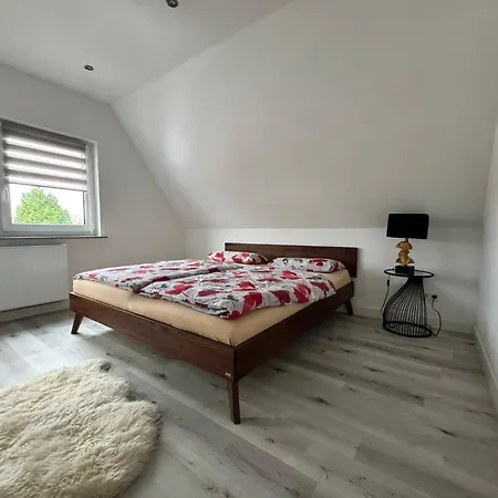 Appartement Gemuetlich Wohnen In Brake Bielefeld